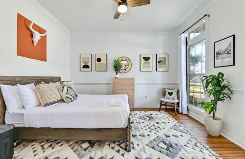 Dripping Springs House | Peabody Ranch Luxury Home W/Pool, Hot Tub, Fire Pit!