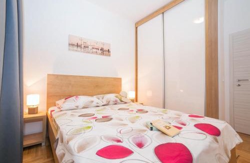 Golubovina Apartment | Peace 2 Apartments: Exceptional Stay with Parking & Dining