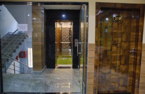 Sualkuchi House | Discover Peace and Bliss: Family-Friendly Guest House Stay