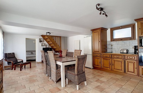 Saint-Aquilin-de-Pacy House | Serene Getaway: Peace and Relaxation by the Eure River