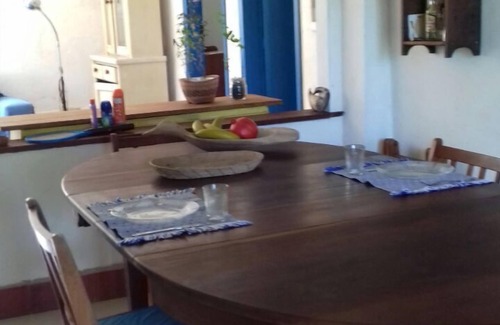 Barranco Alto House | Serene Riverfront Retreat: Pet-Friendly & Close to Caraguá