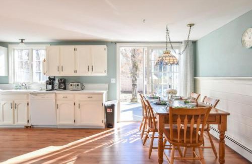 Wellfleet House | Relaxing Retreat with Pet-Friendly Amenities and a Back Deck