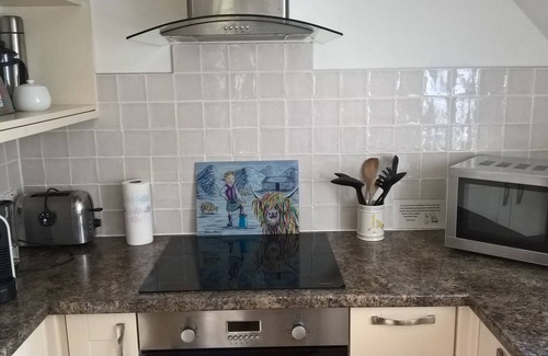 Perth Apartment | Serene Escape in the Heart of Scotland with Breakfast Included