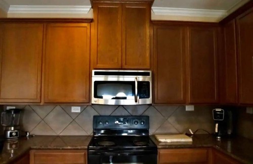 Southside House | Tranquil Escape: 10/10 Rated Family-Friendly Hotel
