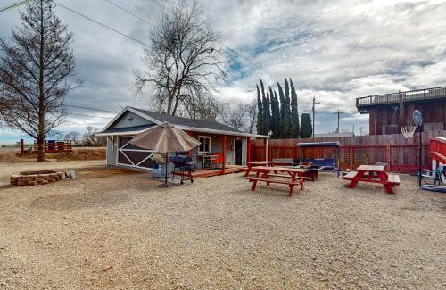 Bethel Island House | Tranquil Retreat at Peace at the River - 10/10 Guest Rated