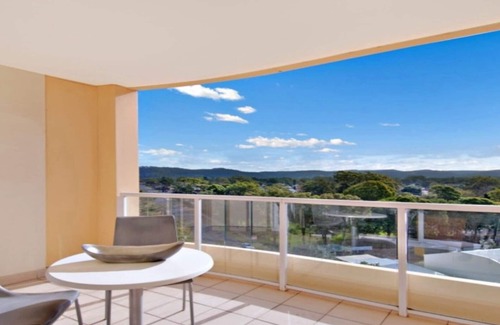 Ettalong Beach House | Explore Oceanfront Comfort at Manhattan Ettalong Beach Resort