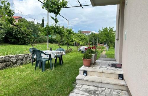 Trinajstici Apartment | Family-Friendly Peace Place: A Cozy Retreat Awaits