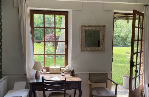 Beauchamps-sur-Huillard House | Tranquil Cottage with Pond View and Ocean Amenities