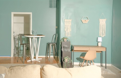 Atlanta Apartment | Tranquil 1 Bedroom Apartment: Pet-Friendly & Family Ready