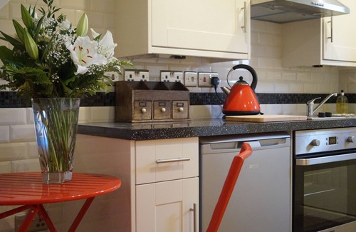 Potterhanworth Apartment | Tranquil 1-Bed Apartment with Kitchen & Breakfast Included