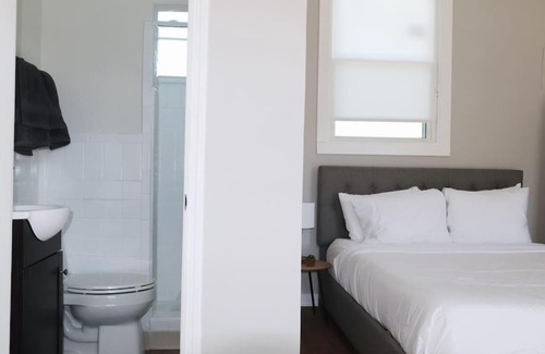 Nashville Hotel | Serene 1 BR Retreat Just 10 Minutes from Nashville