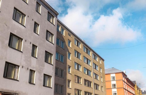 Punavuori Apartment | Tranquil 1BR Retreat in Design District with Family Amenities