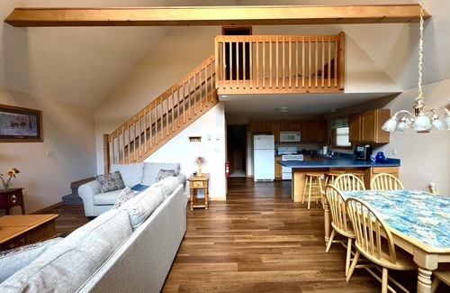 Pocono Lake Cabin | Idyllic Family Cabin Retreat with Pet-Friendly Amenities