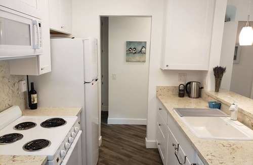 Port Hueneme Condo | Idyllic Beach Condo with Ocean View and Top Guest Rating