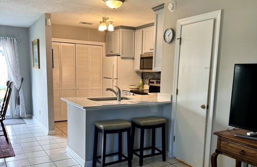 Mount Pleasant House | Serene 3 BR Cottage Near Beaches and Historic Charleston
