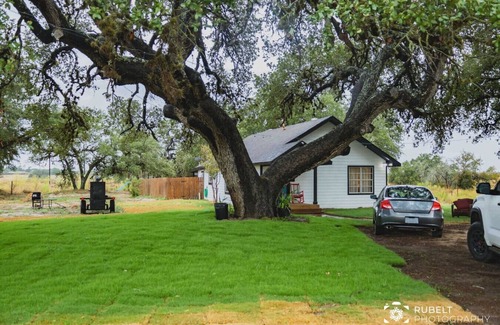 Von Ormy House | Serene 4-Bedroom Retreat on Expansive 40 Acres