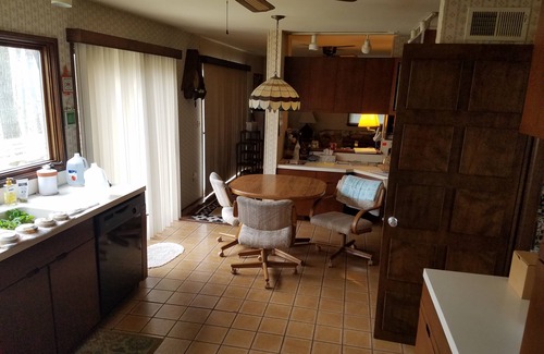 Elizabethtown House | Relaxing 4-BR Retreat in Hershey with Spa & Hot Tub