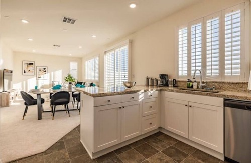 Jurupa Valley House | Serene 4BR Retreat with Mountain Views and Family Amenities