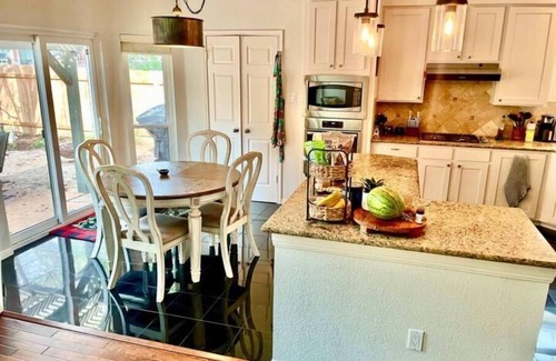 Austin House | Serene 4BR Retreat with Office and Spa in South Austin
