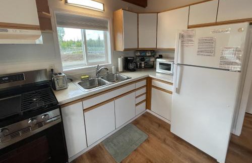 Kalifornsky House | Peaceful Acres Cabin 4 - Get-N-Away