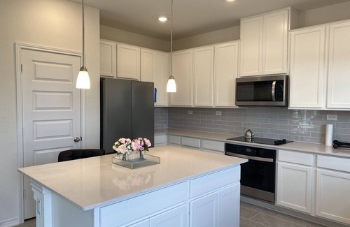 Wetmore House | Ideal Family Retreat in the Heart of the City!