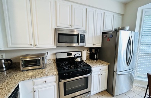 Lowes Island House | Tranquil Retreat Near Algonkian Parks and IAD Airport
