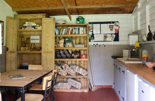 Swannington Cabin | Tranquil Escape: Bulrush in Rural Norfolk Awaits You