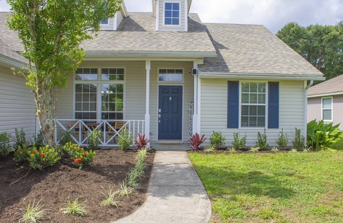 Northside House | Serene Family Retreat Steps from the Drive-On Beach