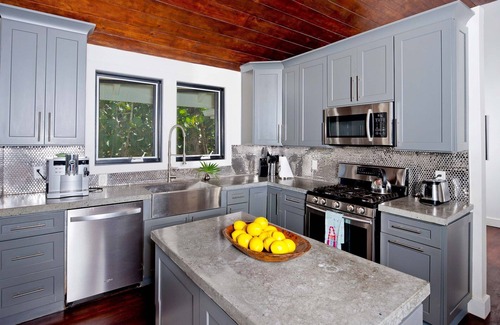 Roatan House | Secluded Beach House Paradise with Oceanfront Amenities