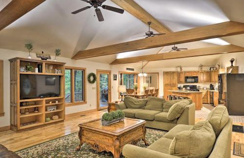 Rising Fawn House | Tranquil Retreat with Private Fire Pit - Rated 9.6/10!