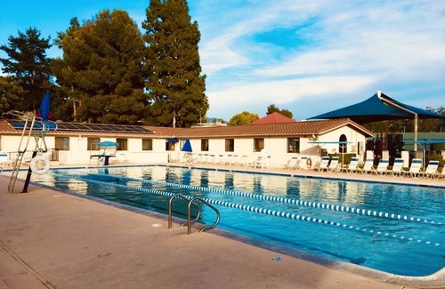 Rancho Bernardo Apartment | Tranquil 1 Bedroom with Garden Views and Pool Access