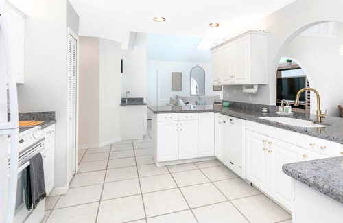 Jensen Beach House | Private Heated Pool & Hot Spa with Ocean Views in Jensen Beach