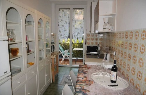 Carciano Apartment | Tranquil Apartment with Balcony, Garden & Lake Views
