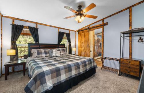 Boise House | Peaceful Boise Retreat 3BR with Cozy Deck