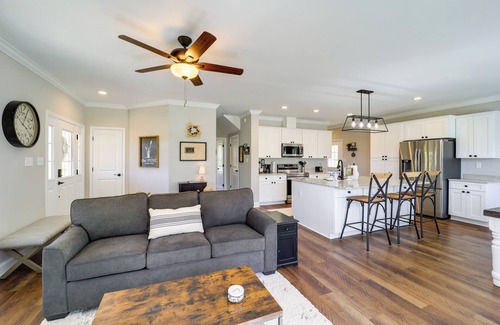 Butler Cottage | Serene Butler Hideaway with Kitchen Near The Pond