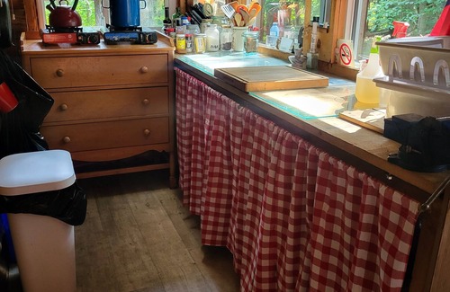 Baysville Cabin | Peaceful Cabin in the Woods near lake, wildlife. Hike, swim, fish and boat.