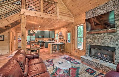 Morganton House | Serene Cabin Retreat with Deck and Fire Pit for Families