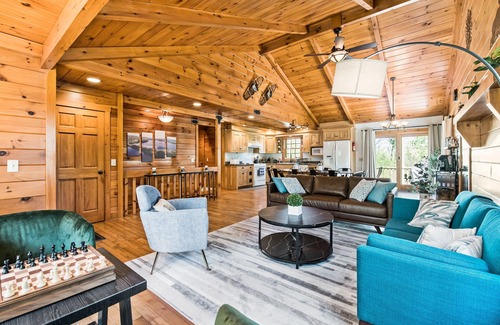 Guild Cabin | Tranquil Cabin Retreat with Patio & Firepit near Lake Sunapee