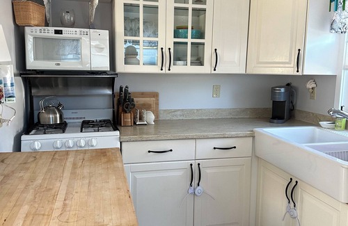 Humarock House | Peaceful & charming 3-bedroom house with WiFi and AC