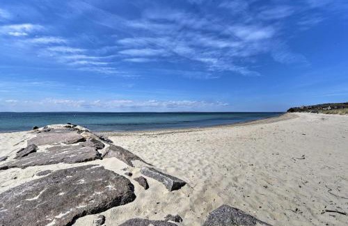 Menemsha House | Serene Chilmark Farmhouse Steps from Menemsha Beach