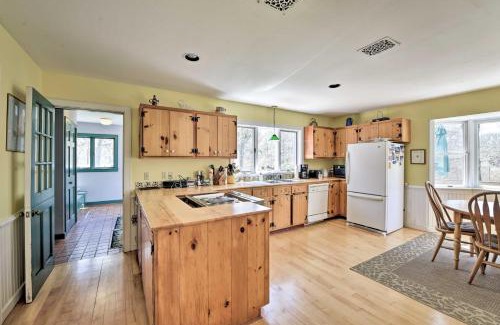 Menemsha House | Serene Chilmark Farmhouse Steps from Menemsha Beach