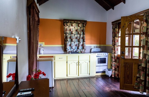 Ciceron Cottage | Serene Cottage in Marigot Bay, Steps from the Beach