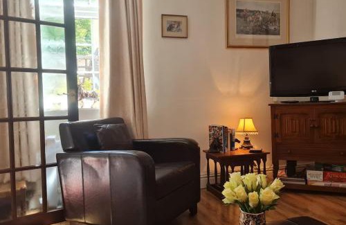 Wirksworth House | Serene Cottage Retreat in the Peak District - Family Friendly