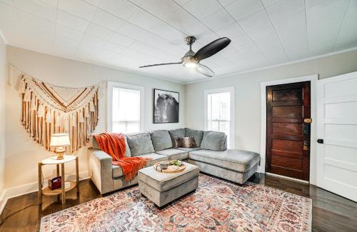 McKinnon House | Tranquil Cottage with Yard Just 2 Miles from Kentucky Lake