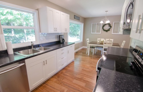 Quincy House | Serene Country Cottage with Open Floor Plan & Family Amenities