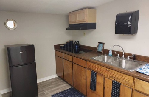 Columbus House | Cozy 1-Bedroom Guest House in Columbus, MS with Kitchen