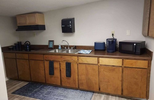 Columbus House | Cozy 1-Bedroom Guest House in Columbus, MS with Kitchen