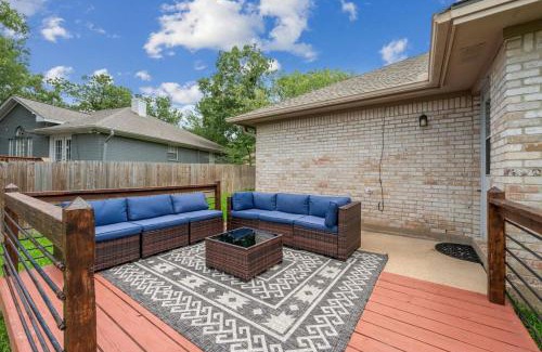 Glenhaven House | Peaceful Family-Friendly Retreat with Large Backyard Near Texas A&M in Dr. College Station, Texas