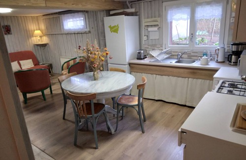 La Bourgonce Cottage | Relaxing Gite La Bourgonce: Family-Friendly with Spa & Kitchen