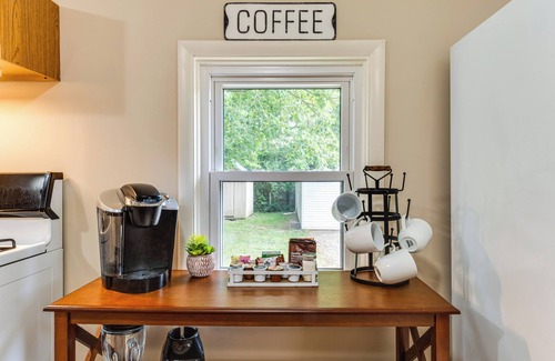 Franklin Cottage | Tranquil Franklin Cottage: Steps from Downtown & Pet Friendly